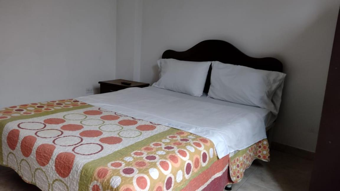 Hotel Del Parque Velez Экстерьер фото