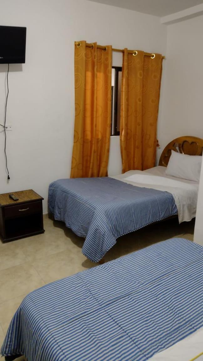 Hotel Del Parque Velez Экстерьер фото